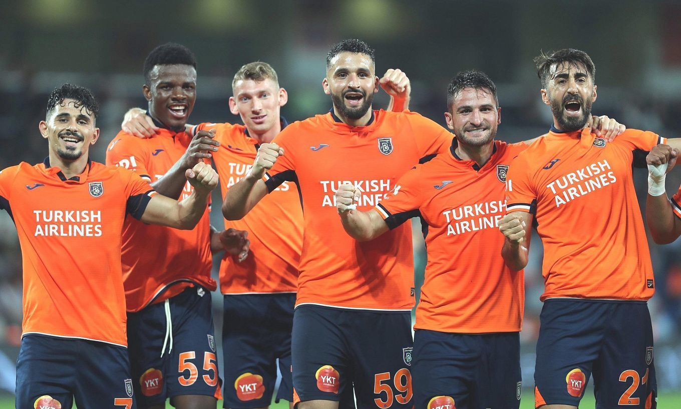 Soi kèo nhà cái Basaksehir vs Umraniyespor 1