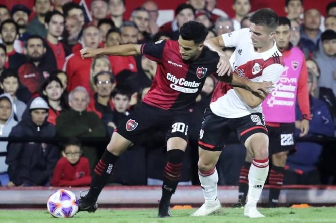 Soi kèo nhà cái Huracan vs Newells 1